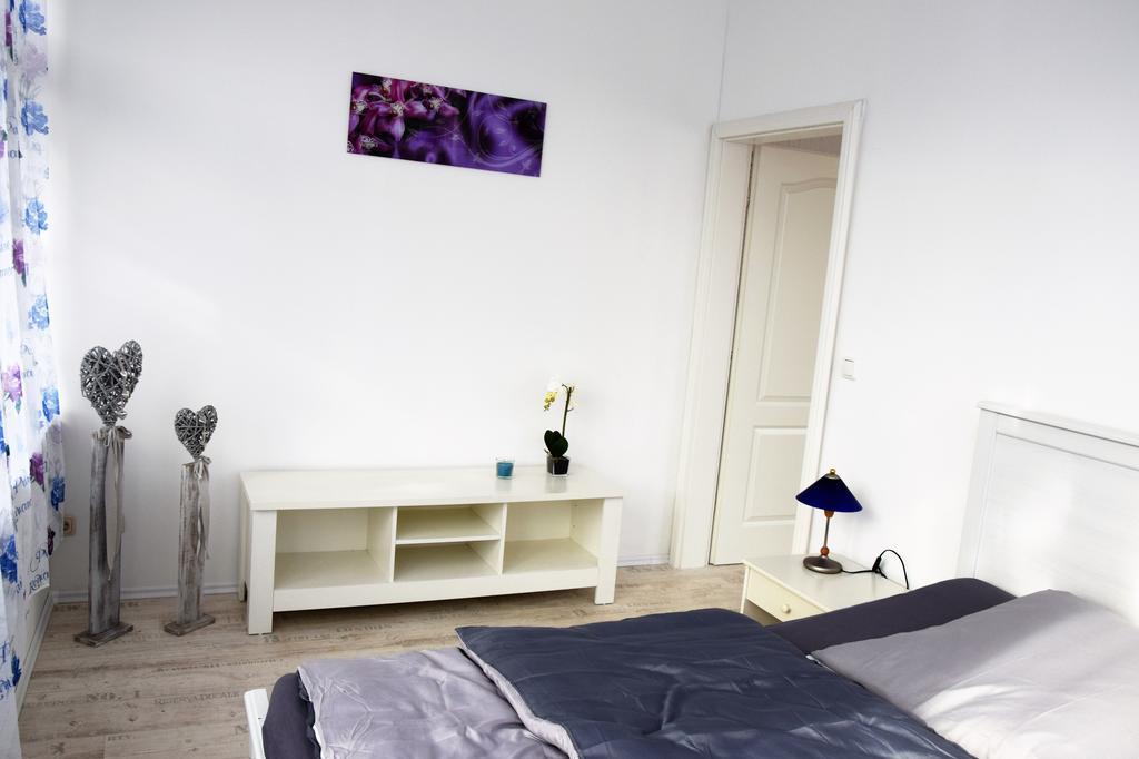 Apartmán Urlaub Im Wintergarten Rostock-Lichtenhagen-Dorf Exteriér fotografie